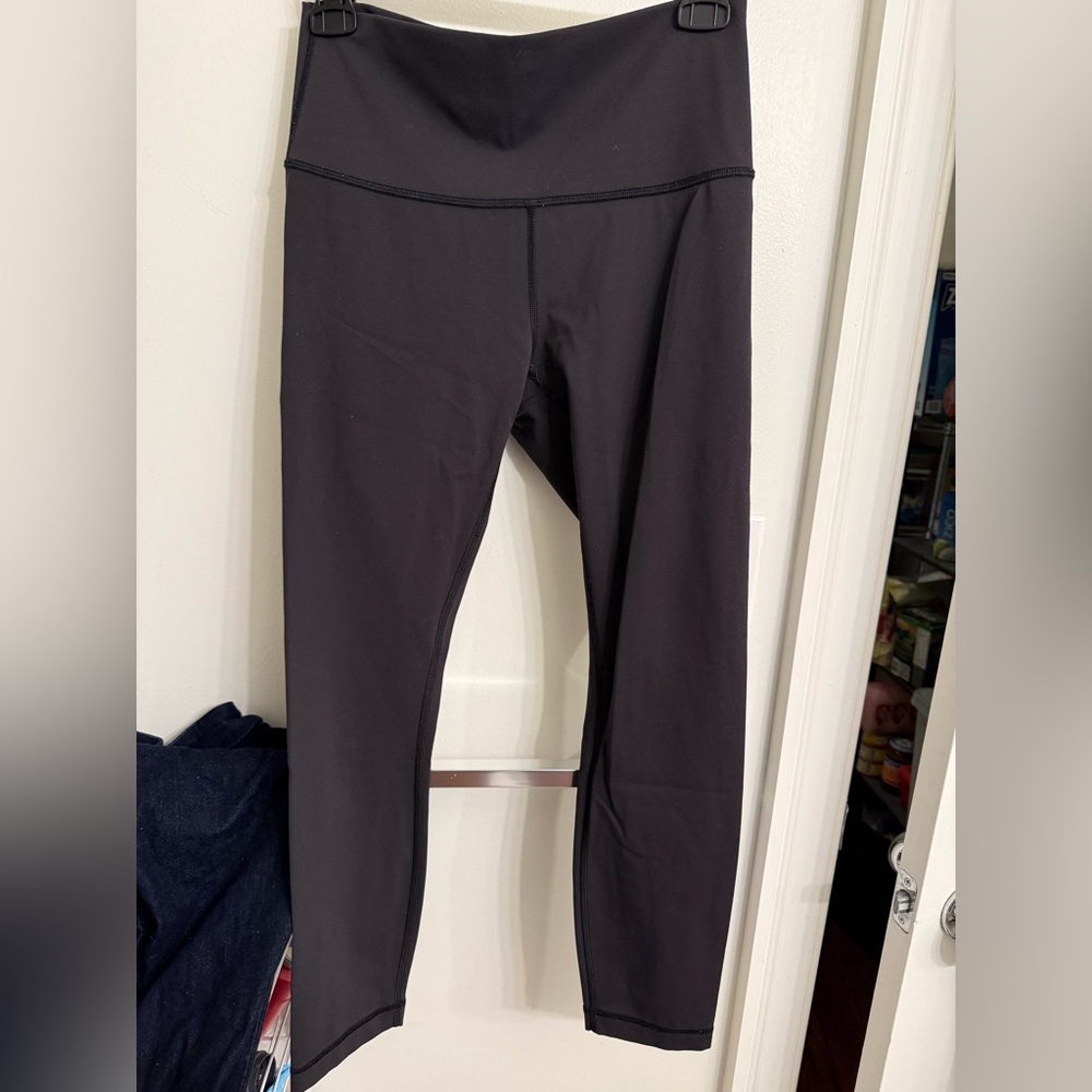lululemon athletica Women’s Black High-Rise Leggings—SIZE 8 LIKE NEW